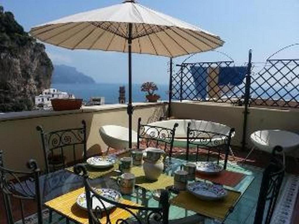 House Amalfi - Terrace & Seaview Apartman Atrani Kültér fotó